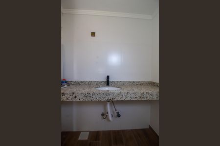 Casa à venda com 133m², 3 quartos e 2 vagas Casa à venda com 133m², 3 quartos e 2 vagasBanheiro da Suíte