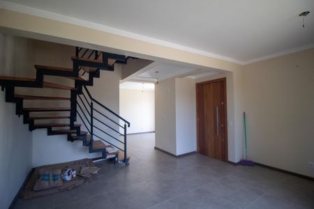 Casa à venda com 133m², 3 quartos e 2 vagas Casa à venda com 133m², 3 quartos e 2 vagasSala