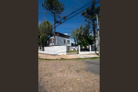 Casa à venda com 133m², 3 quartos e 2 vagas Casa à venda com 133m², 3 quartos e 2 vagasFachada