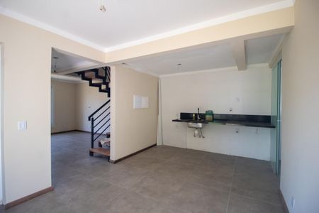 Casa à venda com 133m², 3 quartos e 2 vagas Casa à venda com 133m², 3 quartos e 2 vagasCozinha