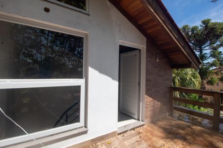 Casa à venda com 133m², 3 quartos e 2 vagas Casa à venda com 133m², 3 quartos e 2 vagasVaranda