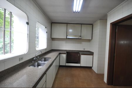 Casa à venda com 450m², 3 quartos e 3 vagasCozinha