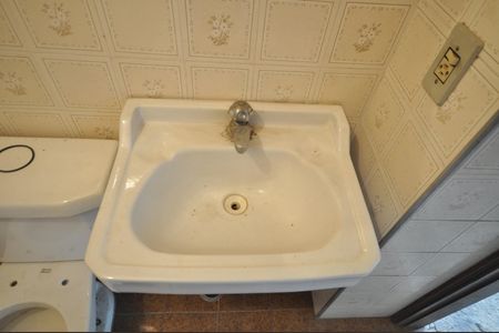 Casa à venda com 450m², 3 quartos e 3 vagasBanheiro de serviço