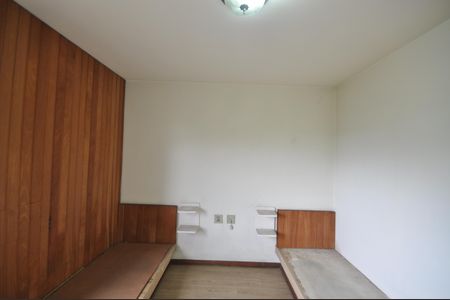 Casa à venda com 450m², 3 quartos e 3 vagasSuíte 3