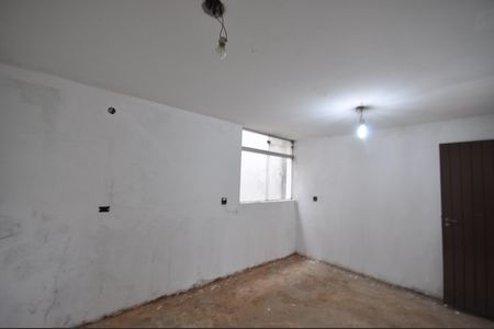 Casa à venda com 450m², 3 quartos e 3 vagasQuarto de Serviço