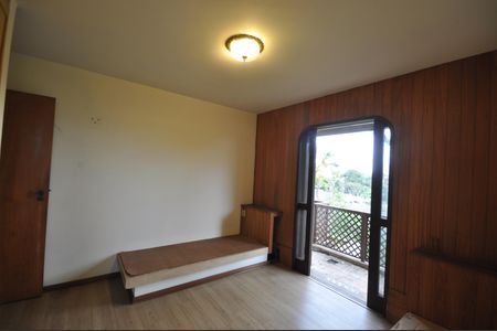 Casa à venda com 450m², 3 quartos e 3 vagasSuíte 2