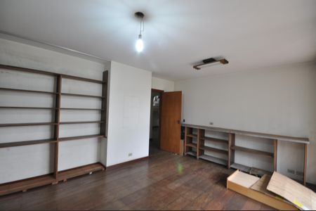 Casa à venda com 450m², 3 quartos e 3 vagasEscritório