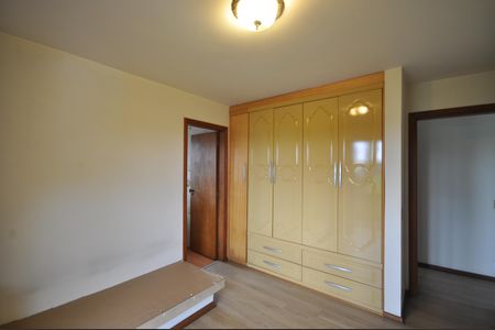 Casa à venda com 450m², 3 quartos e 3 vagasSuíte 2