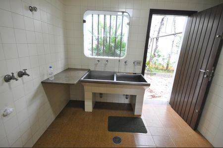 Casa à venda com 450m², 3 quartos e 3 vagasÁrea de serviço