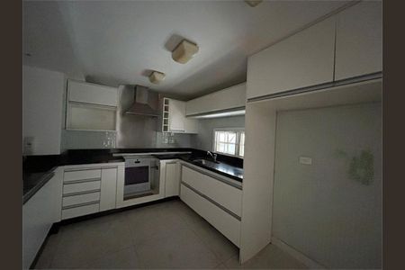 Casa de Condomínio à venda com 3 quartos, 130m² em Jardim Paulista, São Paulo