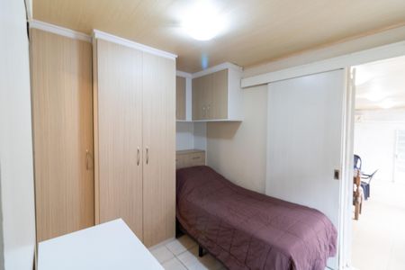 Casa à venda com 241m², 4 quartos e 3 vagas Casa à venda com 241m², 4 quartos e 3 vagasQuarto de Serviço