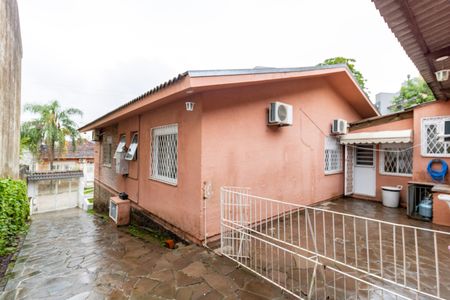 Casa à venda com 241m², 4 quartos e 3 vagas Casa à venda com 241m², 4 quartos e 3 vagasQuintal