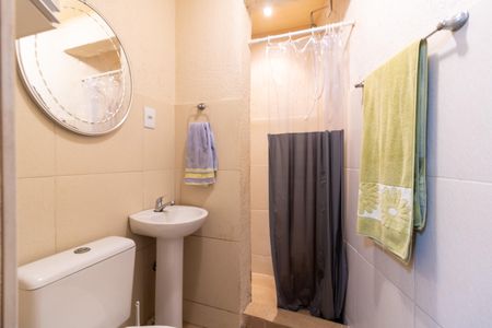 Casa à venda com 241m², 4 quartos e 3 vagas Casa à venda com 241m², 4 quartos e 3 vagasBanheiro de serviço