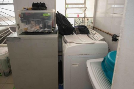 Casa à venda com 90m², 2 quartos e 2 vagas Casa à venda com 90m², 2 quartos e 2 vagasÁrea de Serviço