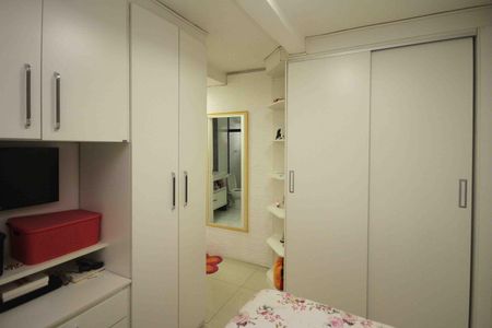 Casa à venda com 90m², 2 quartos e 2 vagas Casa à venda com 90m², 2 quartos e 2 vagasSuite