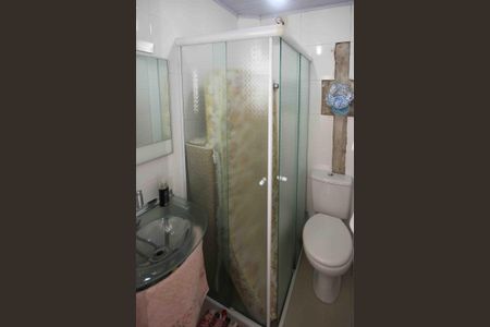 Casa à venda com 90m², 2 quartos e 2 vagas Casa à venda com 90m², 2 quartos e 2 vagasBanheiro de Serviço