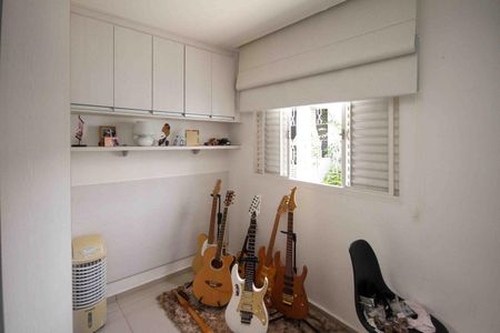 Casa à venda com 90m², 2 quartos e 2 vagas Casa à venda com 90m², 2 quartos e 2 vagasQuarto