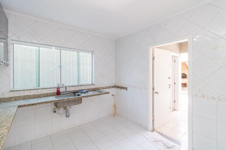 Casa à venda com 130m², 3 quartos e 2 vagasCozinha