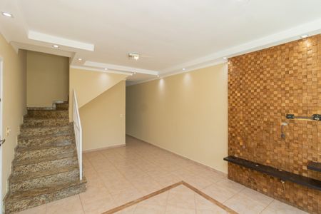 Casa à venda com 130m², 3 quartos e 2 vagasSala