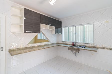 Casa à venda com 130m², 3 quartos e 2 vagasCozinha