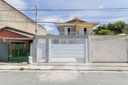 Casa à venda com 130m², 3 quartos e 2 vagasFachada