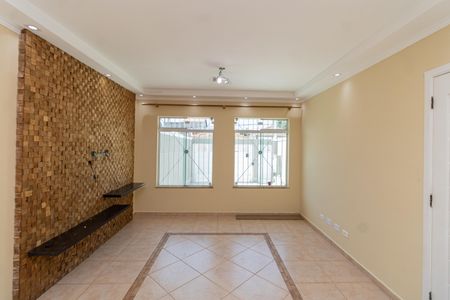 Sala de casa à venda com 3 quartos, 130m² em Vila Nilo, São Paulo