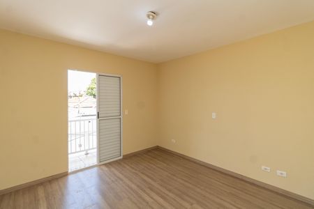 Casa à venda com 130m², 3 quartos e 2 vagasSuíte