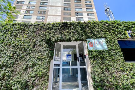 Studio à venda com 35m², 1 quarto e 1 vaga Studio à venda com 35m², 1 quarto e 1 vagaFachada - Plaquinha