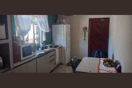 Cozinha  de casa para alugar com 2 quartos, 75m² em Potecas, São José