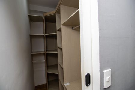 Apartamento à venda com 120m², 3 quartos e 2 vagas Apartamento à venda com 120m², 3 quartos e 2 vagasQuarto 1