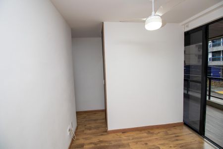 Apartamento à venda com 120m², 3 quartos e 2 vagas Apartamento à venda com 120m², 3 quartos e 2 vagasSuite