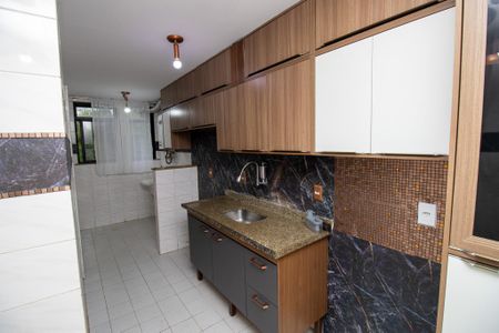 Apartamento à venda com 120m², 3 quartos e 2 vagas Apartamento à venda com 120m², 3 quartos e 2 vagasCozinha