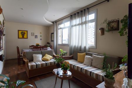 Apartamento à venda com 120m², 4 quartos e 1 vagaSala de TV