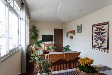 Apartamento à venda com 120m², 4 quartos e 1 vagaSala