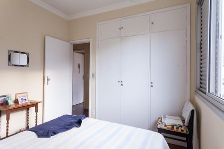 Apartamento à venda com 120m², 4 quartos e 1 vagaQuarto 2