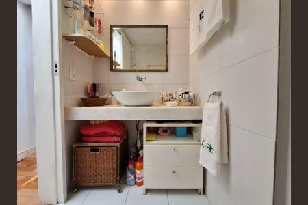 Apartamento à venda com 200m², 4 quartos e 1 vagaBanheiro 2