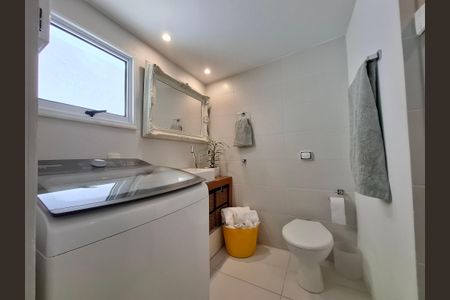 Apartamento à venda com 200m², 4 quartos e 1 vagaBanheiro 3