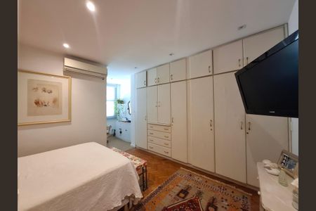 Apartamento à venda com 200m², 4 quartos e 1 vagaQuarto 2