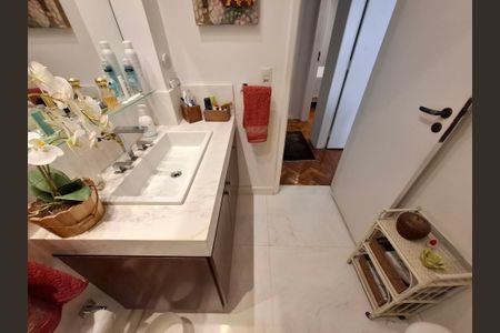 Apartamento à venda com 200m², 4 quartos e 1 vagaBanheiro 1