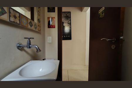 Casa à venda com 200m², 4 quartos e 2 vagasLavabo