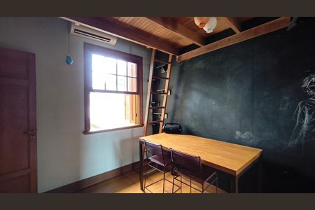 Casa à venda com 200m², 4 quartos e 2 vagasQuarto 2