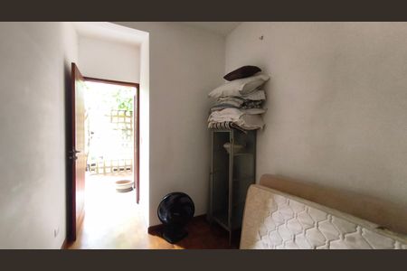Casa à venda com 200m², 4 quartos e 2 vagasQuarto de Serviço
