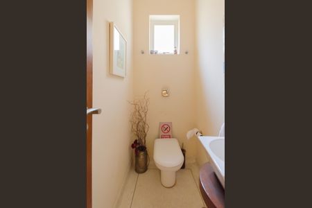 Lavabo de casa para alugar com 3 quartos, 200m² em Vila Mariana, São Paulo