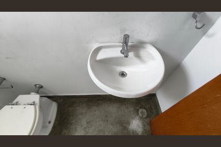 Casa à venda com 200m², 4 quartos e 2 vagasBanheiro da Edícula