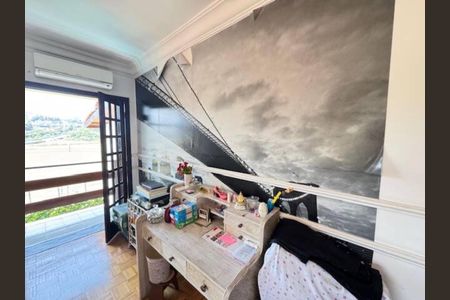 Casa de condomínio à venda com 320m², 4 quartos e 6 vagasFoto 35