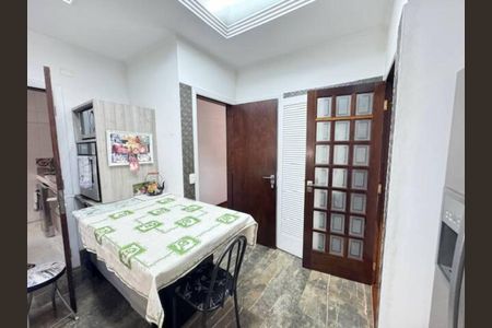 Casa de condomínio à venda com 320m², 4 quartos e 6 vagasFoto 23