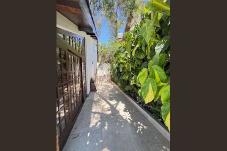 Casa de condomínio à venda com 320m², 4 quartos e 6 vagasFoto 13