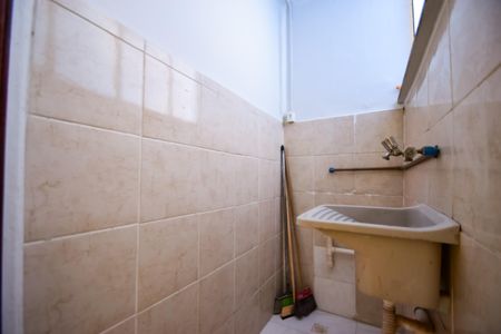 Apartamento para alugar com 55m², 2 quartos e sem vaga Apartamento para alugar com 55m², 2 quartos e sem vagaÁrea de Serviço