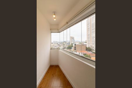 Apartamento para alugar com 65m², 2 quartos e 1 vaga Apartamento para alugar com 65m², 2 quartos e 1 vagaVaranda
