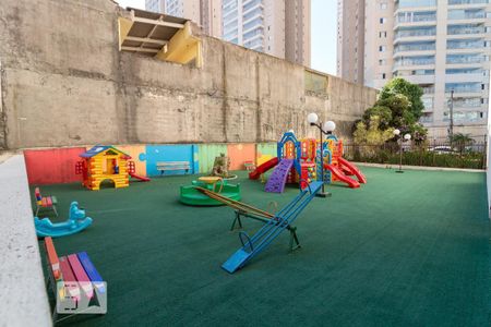 Apartamento para alugar com 65m², 2 quartos e 1 vaga Apartamento para alugar com 65m², 2 quartos e 1 vagaArea Comum - Playground